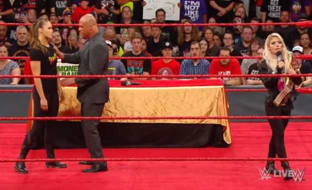 WWE confirma la suspensión de Ronda