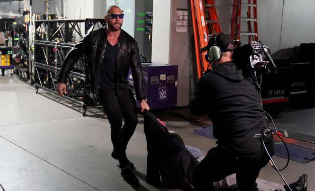 ¿Por qué Batista insiste en volver a WWE como heel?